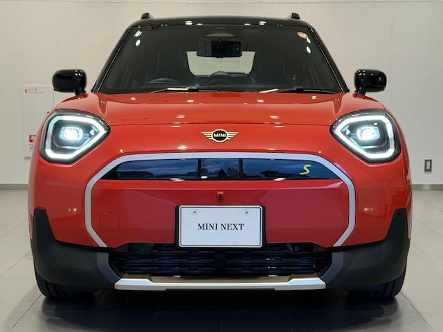 MINI エースマンSE フェイバリット・トリム ・元弊社デモカー・レザーシート・ステアリングヒーター・オプション19インチAW・スポーツステアリング・全周囲カメラ・ヘッドアップディスプレイ・ACC・アンドロイドオート・アップルカープレイ・J05・(60枚目)