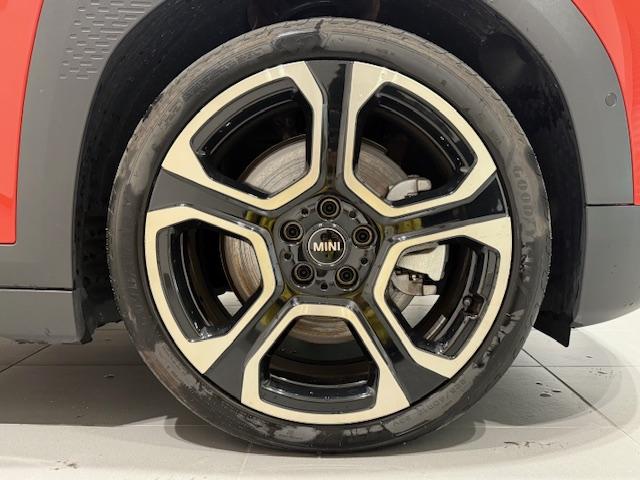 MINI エースマンSE フェイバリット・トリム 元弊社デモカー ヘッドアップディスプレイ アクティブクルーズコントロール 全周囲カメラ フェイバリットトリム シートヒーター ステアリングヒーター ブラックルーフ 純正19AW パーキングアシスト(19枚目)