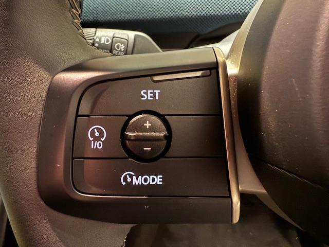 MINI エースマンSE フェイバリット・トリム 元弊社デモカー ヘッドアップディスプレイ アクティブクルーズコントロール 全周囲カメラ フェイバリットトリム シートヒーター ステアリングヒーター ブラックルーフ 純正19AW パーキングアシスト(29枚目)