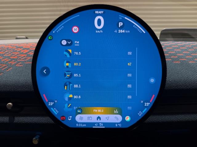 MINI エースマンSE フェイバリット・トリム 元弊社デモカー ヘッドアップディスプレイ アクティブクルーズコントロール 全周囲カメラ フェイバリットトリム シートヒーター ステアリングヒーター ブラックルーフ 純正19AW パーキングアシスト(38枚目)