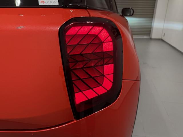 MINI エースマンSE フェイバリット・トリム 元弊社デモカー ヘッドアップディスプレイ アクティブクルーズコントロール 全周囲カメラ フェイバリットトリム シートヒーター ステアリングヒーター ブラックルーフ 純正19AW パーキングアシスト(50枚目)