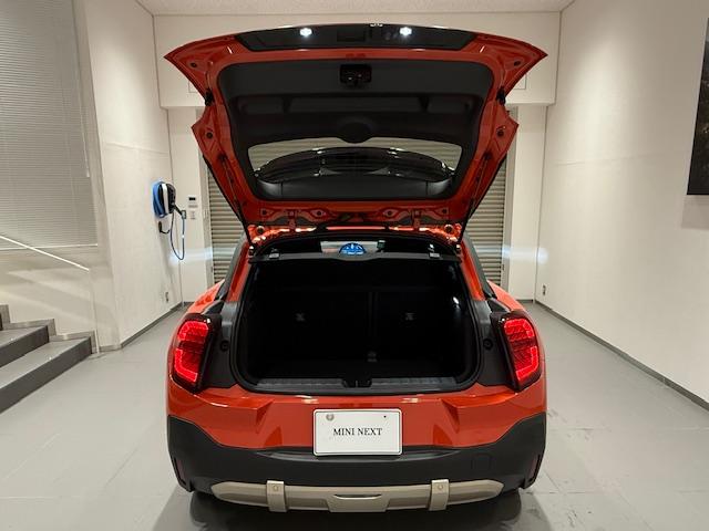MINI エースマンSE フェイバリット・トリム 元弊社デモカー ヘッドアップディスプレイ アクティブクルーズコントロール 全周囲カメラ フェイバリットトリム シートヒーター ステアリングヒーター ブラックルーフ 純正19AW パーキングアシスト(64枚目)