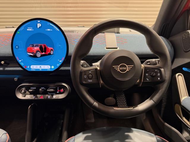 MINI エースマンSE フェイバリット・トリム 元弊社デモカー ヘッドアップディスプレイ アクティブクルーズコントロール 全周囲カメラ フェイバリットトリム シートヒーター ステアリングヒーター ブラックルーフ 純正19AW パーキングアシスト(71枚目)