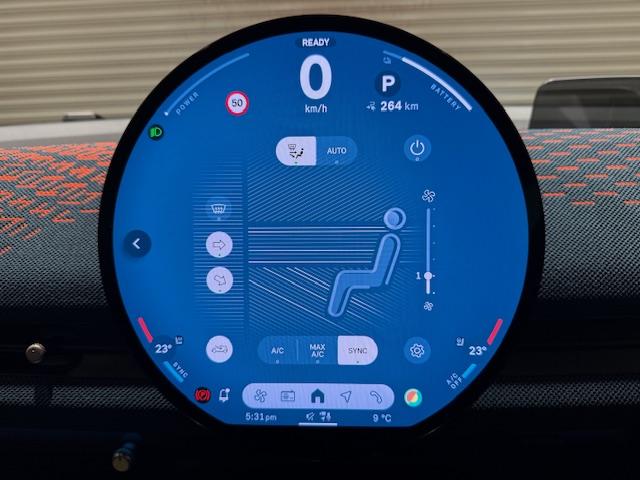 MINI エースマンSE フェイバリット・トリム 元弊社デモカー ヘッドアップディスプレイ アクティブクルーズコントロール 全周囲カメラ フェイバリットトリム シートヒーター ステアリングヒーター ブラックルーフ 純正19AW パーキングアシスト(74枚目)