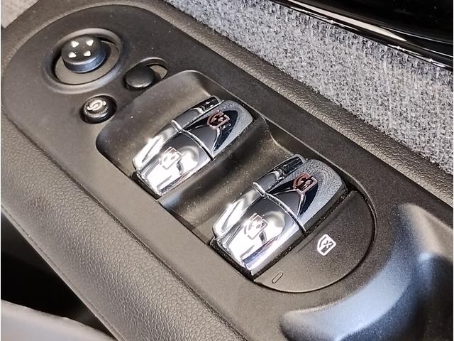 ＭＩＮＩ クーパーＤ　クラブマン　・ワンオーナー・シートヒーター・純正ＨＤＤナビ・アクティブクルーズコントロール・バックカメラ・ハーフレザーシート・障害物センサー・衝突軽減ブレーキ・ＬＥＤライト・純正１７インチＡＷ・後期モデル・Ｆ５４（56枚目）