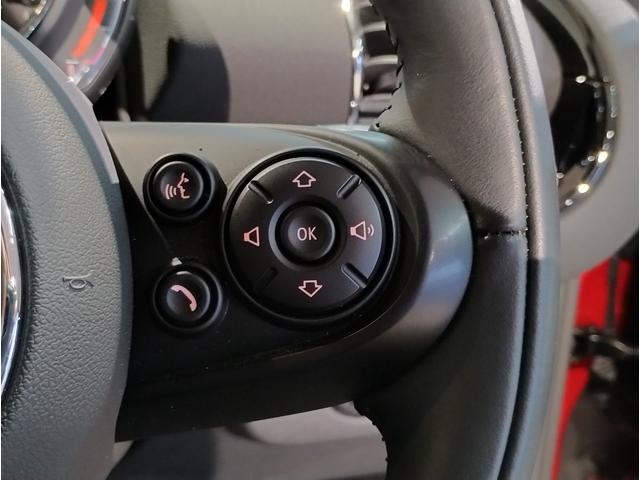 ＭＩＮＩ クーパーＤ　クラブマン　・ワンオーナー・後期モデル・２年保証・バックカメラ・アクティブクルーズコントロール・純正ＨＤＤナビ・障害物センサー・衝突軽減ブレーキ・ＬＥＤライト・純正１７インチアルミ・スマートキー・ユニオンジャック（29枚目）