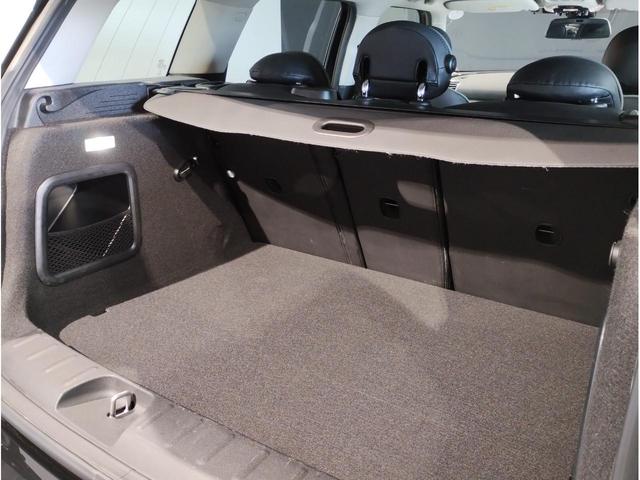 ＭＩＮＩ クーパーＤ　クラブマン　２年保証付　ワンオーナー　後期モデル　シートヒーター　バックカメラ　純正ＨＤＤナビ　レザーシートカバー　シルバールーフ　純正１７インチＡＷ　コンフォートアクセス　障害物センサー　衝突軽減ブレーキ（14枚目）