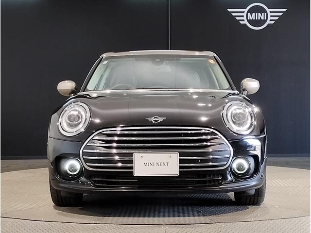 ＭＩＮＩ クーパーＤ　クラブマン　２年保証付　ワンオーナー　後期モデル　シートヒーター　バックカメラ　純正ＨＤＤナビ　レザーシートカバー　シルバールーフ　純正１７インチＡＷ　コンフォートアクセス　障害物センサー　衝突軽減ブレーキ（62枚目）