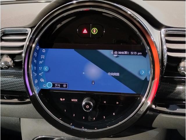 ＭＩＮＩ クーパーＤクラブマンプレミアム＋Ｐクラシック・トリム　ワンオーナー　シートヒーター　アクティブクルーズコントロール　ワイヤレス充電　バックカメラ　純正ＨＤＤナビ　ブラックルーフ　コンフォートアクセス　パーキングアシスト　障害物センサー　純正１７ＡＷ（34枚目）