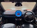 MINI エースマンSE フェイバリット・トリム 元弊社デモカー ヘッドアップディスプレイ アクティブクルーズコントロール 全周囲カメラ フェイバリットトリム シートヒーター ステアリングヒーター ブラックルーフ 純正19AW パーキングアシスト(5枚目)