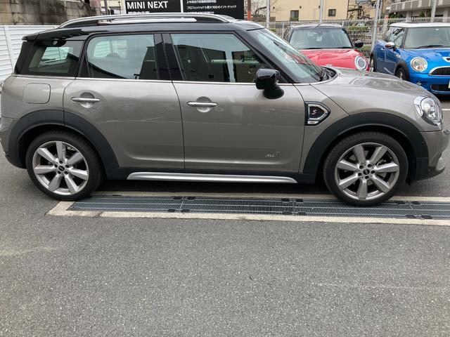 mini mini クーパーsd クロスオーバー オール4 弊社デモカー mini next認定中古車 ブラックルーフ ドライビングモード 衝突警告 アクティブクルーズコントロール sos パーキングアシスト 前後pdc 電動リアゲート コンフォートアクセス 大阪府 mini mini クーパーsd クロスオーバー オール4 弊社デモカー mini next認定中古車 ブラックルーフ ドライビングモード 衝突警告 アクティブクルーズコントロール sos パーキングアシスト 前後pdc 電動リアゲート コンフォートアクセス 大阪府