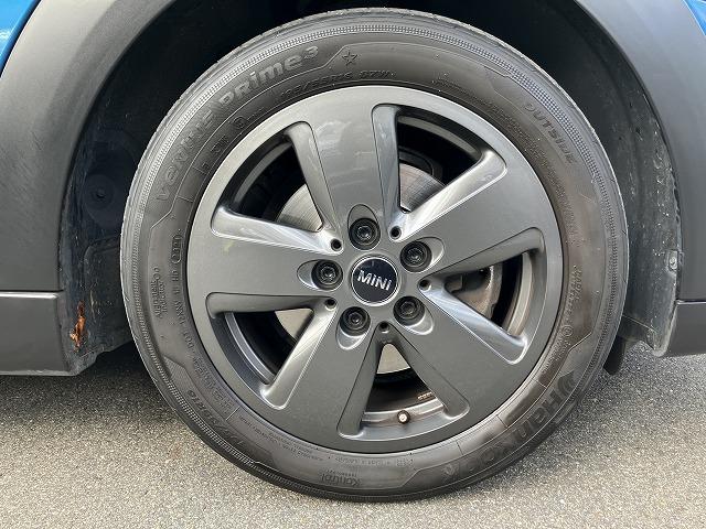 ＭＩＮＩ クーパーＤ　クラシック・トリム　弊社下取ワンオーナー　クラシックトリム　アクティブクルーズコントロール　コンフォートアクセス　リアビューカメラ　　リアＰＤＣ　ＬＥＤヘッドライト　Ａｐｐｌｅ　Ｃａｒ　Ｐｌａｙ　禁煙車　認定中古車（6枚目）