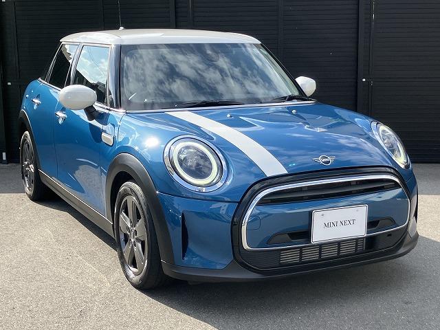 ＭＩＮＩ クーパーＤ　クラシック・トリム　弊社下取ワンオーナー　クラシックトリム　アクティブクルーズコントロール　コンフォートアクセス　リアビューカメラ　　リアＰＤＣ　ＬＥＤヘッドライト　Ａｐｐｌｅ　Ｃａｒ　Ｐｌａｙ　禁煙車　認定中古車（8枚目）
