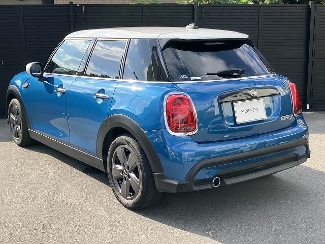 ＭＩＮＩ クーパーＤ　クラシック・トリム　弊社下取ワンオーナー　クラシックトリム　アクティブクルーズコントロール　コンフォートアクセス　リアビューカメラ　　リアＰＤＣ　ＬＥＤヘッドライト　Ａｐｐｌｅ　Ｃａｒ　Ｐｌａｙ　禁煙車　認定中古車（12枚目）