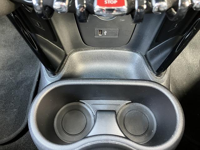 ＭＩＮＩ クーパーＤ　クラシック・トリム　弊社下取ワンオーナー　クラシックトリム　アクティブクルーズコントロール　コンフォートアクセス　リアビューカメラ　　リアＰＤＣ　ＬＥＤヘッドライト　Ａｐｐｌｅ　Ｃａｒ　Ｐｌａｙ　禁煙車　認定中古車（37枚目）