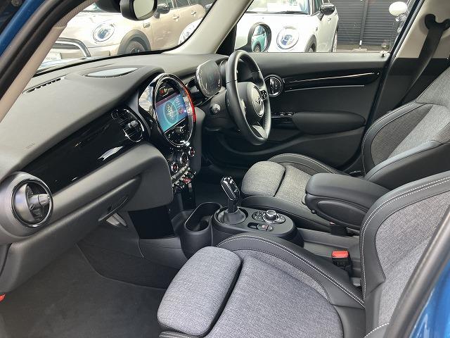 ＭＩＮＩ クーパーＤ　クラシック・トリム　弊社下取ワンオーナー　クラシックトリム　アクティブクルーズコントロール　コンフォートアクセス　リアビューカメラ　　リアＰＤＣ　ＬＥＤヘッドライト　Ａｐｐｌｅ　Ｃａｒ　Ｐｌａｙ　禁煙車　認定中古車（70枚目）