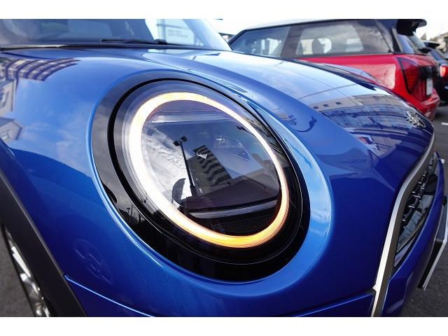 ＭＩＮＩ クーパーＳ　フェイバリット・トリム　弊社登録車　Ｍパッケージ　アクティブクルーズコントロール　ハーマンカードン・ハイファイラウド・スピーカーシステム　シートヒーター　ステアリングヒーター　電動シート　ヘッドアップディスプレイ　認定中古車（66枚目）