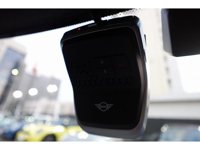 MINI クーパーS フェイバリット・トリム 弊社登録車 Mパッケージ アクティブクルーズコントロール ドライビングアシスタント パーキングアシスタント ヘッドアップディスプレイ harman/kardonHiFiラウドスピーカー 認定中古車(52枚目)
