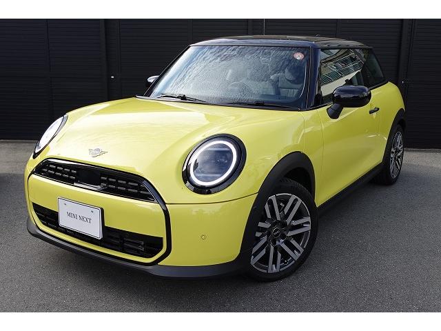 ＭＩＮＩ クーパーＣ　クラシック・トリム　弊社登録車　ＡＣＣ　ＨＵＤ　ドライビングアシスト　パーキングアシスト　アダプティブＬＥＤヘッドライト　シートヒーター　ステアリング＆レーンコントロールアシスト　ワイヤレスチャージング　認定中古車（14枚目）