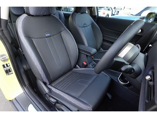 ＭＩＮＩ クーパーＣ　クラシック・トリム　弊社登録車　ＡＣＣ　ＨＵＤ　ドライビングアシスト　パーキングアシスト　アダプティブＬＥＤヘッドライト　シートヒーター　ステアリング＆レーンコントロールアシスト　ワイヤレスチャージング　認定中古車（17枚目）