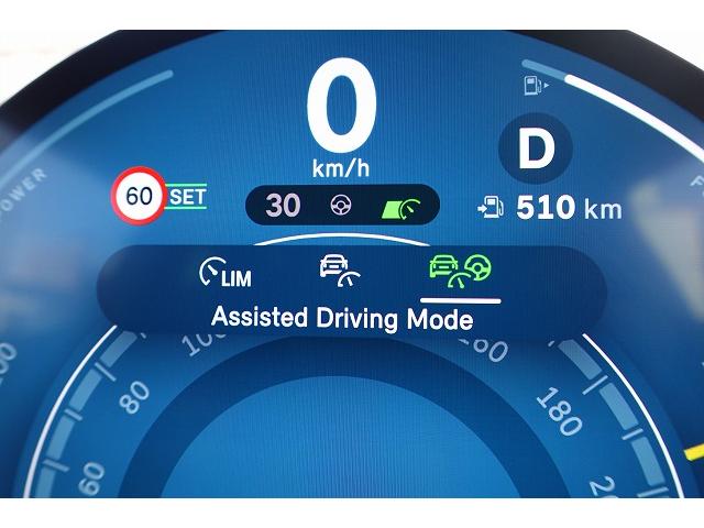 ＭＩＮＩ クーパーＣ　クラシック・トリム　弊社登録車　ＡＣＣ　ＨＵＤ　ドライビングアシスト　パーキングアシスト　アダプティブＬＥＤヘッドライト　シートヒーター　ステアリング＆レーンコントロールアシスト　ワイヤレスチャージング　認定中古車（26枚目）