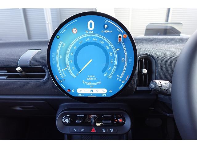 ＭＩＮＩ クーパーＣ　クラシック・トリム　弊社登録車　ＡＣＣ　ＨＵＤ　ドライビングアシスト　パーキングアシスト　アダプティブＬＥＤヘッドライト　シートヒーター　ステアリング＆レーンコントロールアシスト　ワイヤレスチャージング　認定中古車（30枚目）