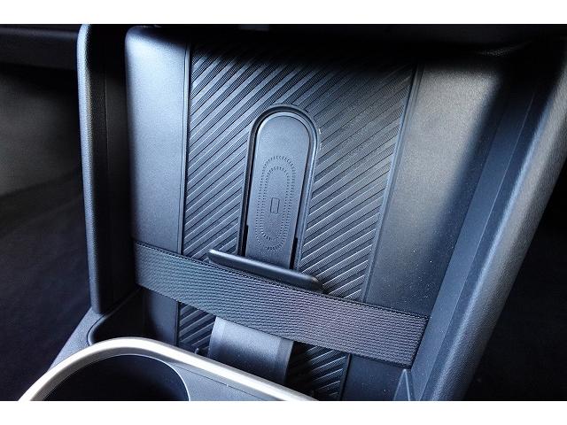 ＭＩＮＩ クーパーＣ　クラシック・トリム　弊社登録車　ＡＣＣ　ＨＵＤ　ドライビングアシスト　パーキングアシスト　アダプティブＬＥＤヘッドライト　シートヒーター　ステアリング＆レーンコントロールアシスト　ワイヤレスチャージング　認定中古車（40枚目）