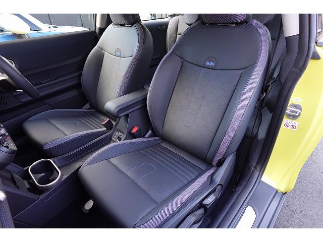 ＭＩＮＩ クーパーＣ　クラシック・トリム　弊社登録車　ＡＣＣ　ＨＵＤ　ドライビングアシスト　パーキングアシスト　アダプティブＬＥＤヘッドライト　シートヒーター　ステアリング＆レーンコントロールアシスト　ワイヤレスチャージング　認定中古車（41枚目）