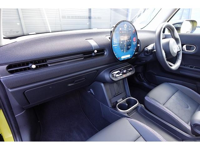 ＭＩＮＩ クーパーＣ　クラシック・トリム　弊社登録車　ＡＣＣ　ＨＵＤ　ドライビングアシスト　パーキングアシスト　アダプティブＬＥＤヘッドライト　シートヒーター　ステアリング＆レーンコントロールアシスト　ワイヤレスチャージング　認定中古車（43枚目）