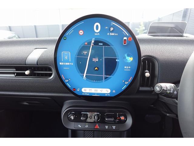 ＭＩＮＩ クーパーＣ　クラシック・トリム　弊社登録車　ＡＣＣ　ＨＵＤ　ドライビングアシスト　パーキングアシスト　アダプティブＬＥＤヘッドライト　シートヒーター　ステアリング＆レーンコントロールアシスト　ワイヤレスチャージング　認定中古車（30枚目）