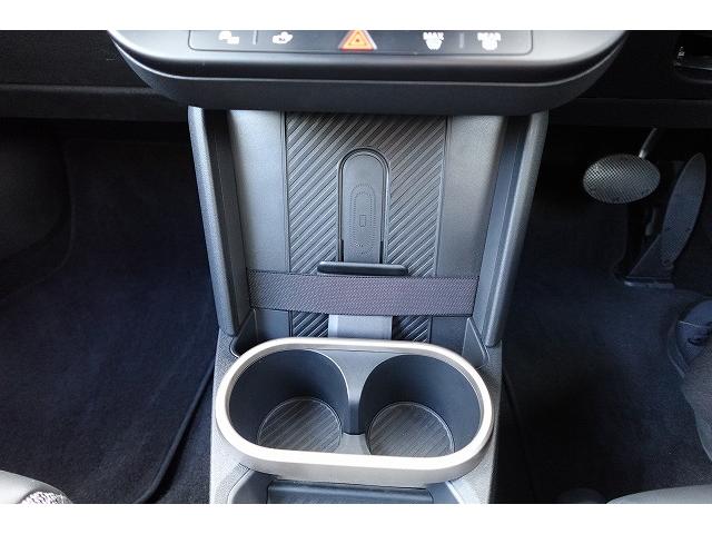 ＭＩＮＩ クーパーＣ　クラシック・トリム　弊社登録車　ＡＣＣ　ＨＵＤ　ドライビングアシスト　パーキングアシスト　アダプティブＬＥＤヘッドライト　シートヒーター　ステアリング＆レーンコントロールアシスト　ワイヤレスチャージング　認定中古車（39枚目）