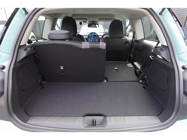 ＭＩＮＩ クーパーＣ　クラシック・トリム　弊社登録車　ＡＣＣ　ＨＵＤ　ドライビングアシスト　パーキングアシスト　アダプティブＬＥＤヘッドライト　シートヒーター　ステアリング＆レーンコントロールアシスト　ワイヤレスチャージング　認定中古車（51枚目）