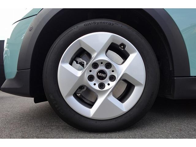 ＭＩＮＩ クーパーＣ　クラシック・トリム　弊社登録車　ＡＣＣ　ＨＵＤ　ドライビングアシスト　パーキングアシスト　アダプティブＬＥＤヘッドライト　シートヒーター　ステアリング＆レーンコントロールアシスト　ワイヤレスチャージング　認定中古車（57枚目）