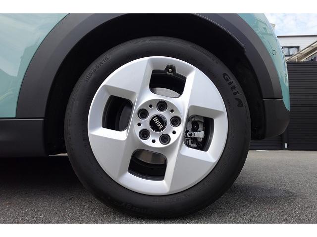 ＭＩＮＩ クーパーＣ　クラシック・トリム　弊社登録車　ＡＣＣ　ＨＵＤ　ドライビングアシスト　パーキングアシスト　アダプティブＬＥＤヘッドライト　シートヒーター　ステアリング＆レーンコントロールアシスト　ワイヤレスチャージング　認定中古車（60枚目）