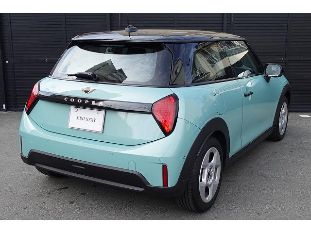 ＭＩＮＩ クーパーＣ　クラシック・トリム　弊社登録車　ＡＣＣ　ＨＵＤ　ドライビングアシスト　パーキングアシスト　アダプティブＬＥＤヘッドライト　シートヒーター　ステアリング＆レーンコントロールアシスト　ワイヤレスチャージング　認定中古車（73枚目）