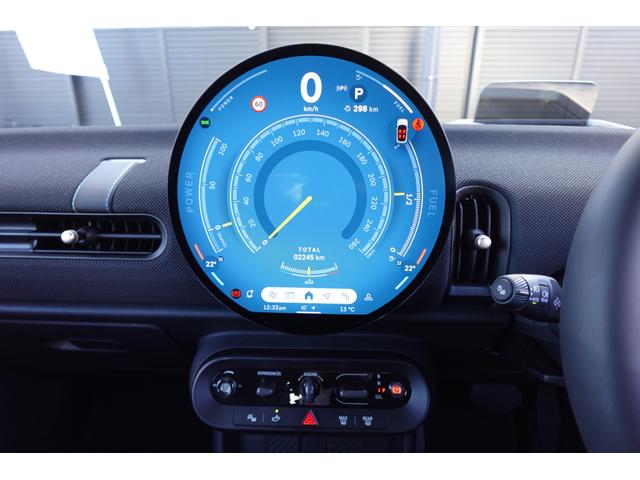 ＭＩＮＩ クーパーＳ　クラシック・トリム　弊社デモカー　ＣＬＡＳＳＩＣＴＲＩＭ　１８インチホイール　禁煙車　ＡＣＣ　純正ナビ　サラウンドビューシステム　フロントカメラ　バックカメラ　シートヒーター　ステアリングヒーター　ＨＵＤ　認定中古車（22枚目）