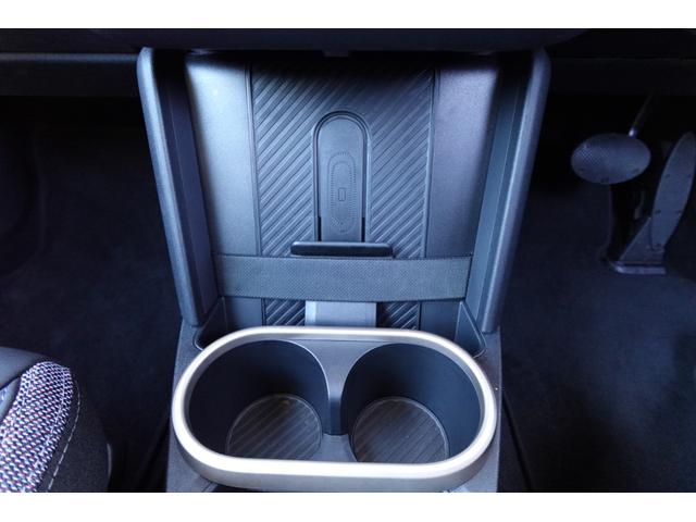 ＭＩＮＩ クーパーＳ　クラシック・トリム　弊社デモカー　ＣＬＡＳＳＩＣＴＲＩＭ　１８インチホイール　禁煙車　ＡＣＣ　純正ナビ　サラウンドビューシステム　フロントカメラ　バックカメラ　シートヒーター　ステアリングヒーター　ＨＵＤ　認定中古車（41枚目）