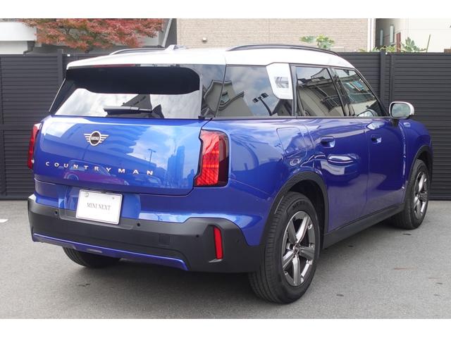 ＭＩＮＩ カントリーマンＤ　クラシック・トリム　弊社登録車　Ｍパッケージ　ｈａｒｍａｎ／ｋａｒｄｏｎスピーカーシステム　ドライビングアシストプロ　パーキングアシスト＋　ヘッドアップディスプレイ　アダプティブＬＥＤヘッドライト　認定中古車（10枚目）