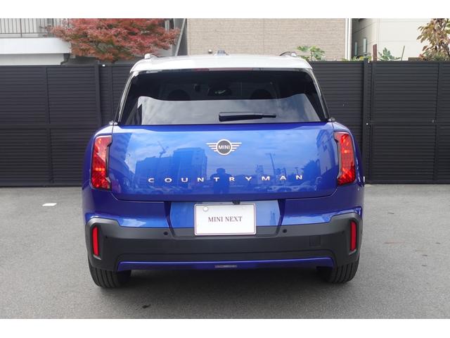 ＭＩＮＩ カントリーマンＤ　クラシック・トリム　弊社登録車　Ｍパッケージ　ｈａｒｍａｎ／ｋａｒｄｏｎスピーカーシステム　ドライビングアシストプロ　パーキングアシスト＋　ヘッドアップディスプレイ　アダプティブＬＥＤヘッドライト　認定中古車（11枚目）