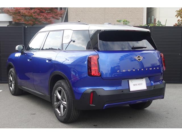 ＭＩＮＩ カントリーマンＤ　クラシック・トリム　弊社登録車　Ｍパッケージ　ｈａｒｍａｎ／ｋａｒｄｏｎスピーカーシステム　ドライビングアシストプロ　パーキングアシスト＋　ヘッドアップディスプレイ　アダプティブＬＥＤヘッドライト　認定中古車（12枚目）