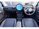 ＭＩＮＩ クーパーＣ　クラシック・トリム　弊社登録車　ＡＣＣ　ＨＵＤ　ドライビングアシスト　パーキングアシスト　アダプティブＬＥＤヘッドライト　シートヒーター　ステアリング＆レーンコントロールアシスト　ワイヤレスチャージング　認定中古車（5枚目）