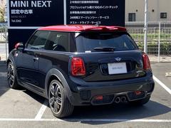 弊社の車両をご覧いただき誠にありがとうございます。弊社はＭＩＮＩ正規ディーラーでございますので、遠方よりのご購入もどうぞご安心ください。お問合せは（無料ダイヤル）００７８−６０４８−０２００迄！ 7