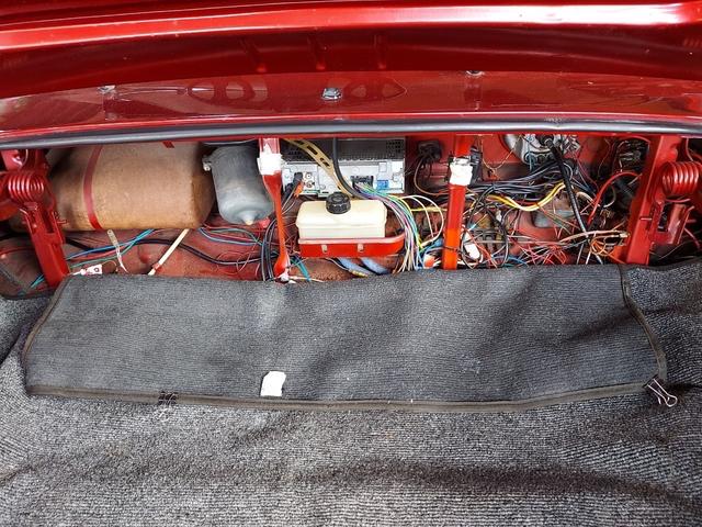 カルマンギア ベースグレード　１９７０年製造６９年モデル三日月テール最終型スポルトマチック（32枚目）