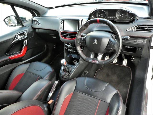 GTi 2年保証/170項目 正規D車 純正ナビ地デジETC キセノン ハーフレザー(20枚目)