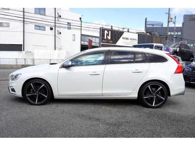 Ｖ６０ Ｔ５　Ｒデザイン　全プラン２年保証付　後期　８ＡＴ　黒革　純正ナビ地デジＢカメラＥＴＣ　衝突軽減　パワーシート　シートヒーター　ブラインドスポットモニター　レーンキープ　アクティブクルーズコントロール（17枚目）