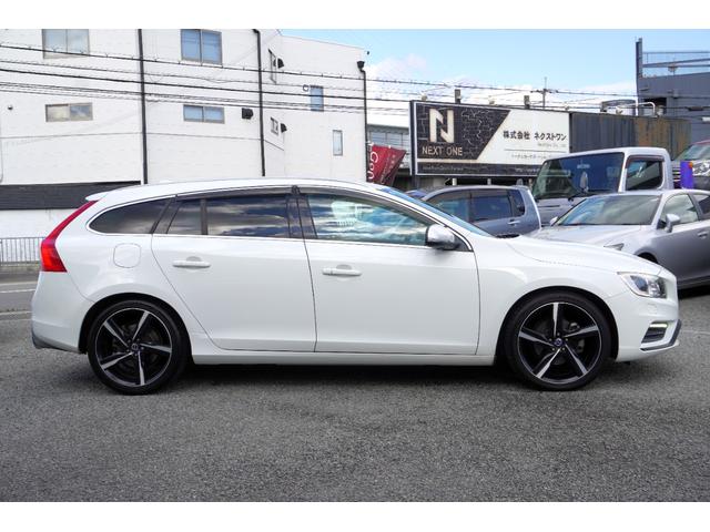 Ｖ６０ Ｔ５　Ｒデザイン　全プラン２年保証付　後期　８ＡＴ　黒革　純正ナビ地デジＢカメラＥＴＣ　衝突軽減　パワーシート　シートヒーター　ブラインドスポットモニター　レーンキープ　アクティブクルーズコントロール（18枚目）