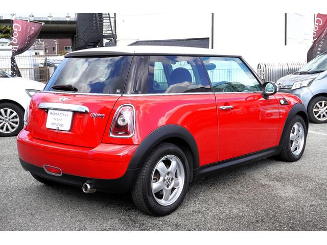 ＭＩＮＩ クーパー　全プラン２年保証付　正規Ｄ車　社外ナビ地デジＢカメラＤレコＥＴＣ　オートエアコン（2枚目）