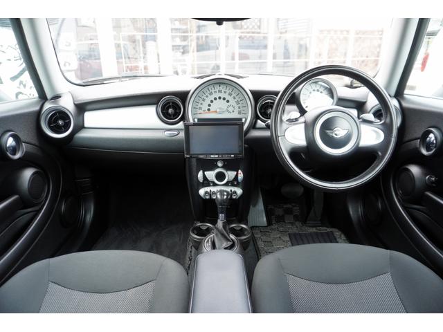 ＭＩＮＩ クーパー　全プラン２年保証付　正規Ｄ車　社外ナビ地デジＢカメラＤレコＥＴＣ　オートエアコン（21枚目）