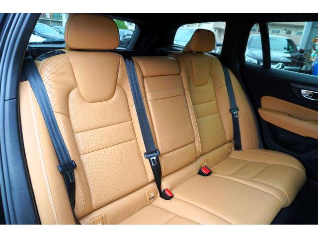 V60 T5 インスクリプション 全プラン2年保証付 1オーナー 本革 純正ナビ地デジ全周囲カメラETC ヘッドアップディスプレイ パワーバックドア パワーシート シートヒーター/クーラー ブラインドウスポットモニター 衝突軽減(26枚目)