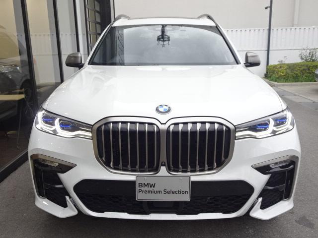 Ｘ７ Ｍ５０ｉ　２年保証　セレクトパッケージ　スカイラウンジパノラマガラスサンルーフ　サンプロテクションガラス　リヤエンターテイメント　インテグレイテッドアクティブステアリング　エグゼクティブドライブ　タルトゥーフォ（8枚目）